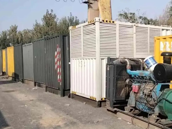 瑞溪镇200KW柴油发电机机组每小时油耗是多少？